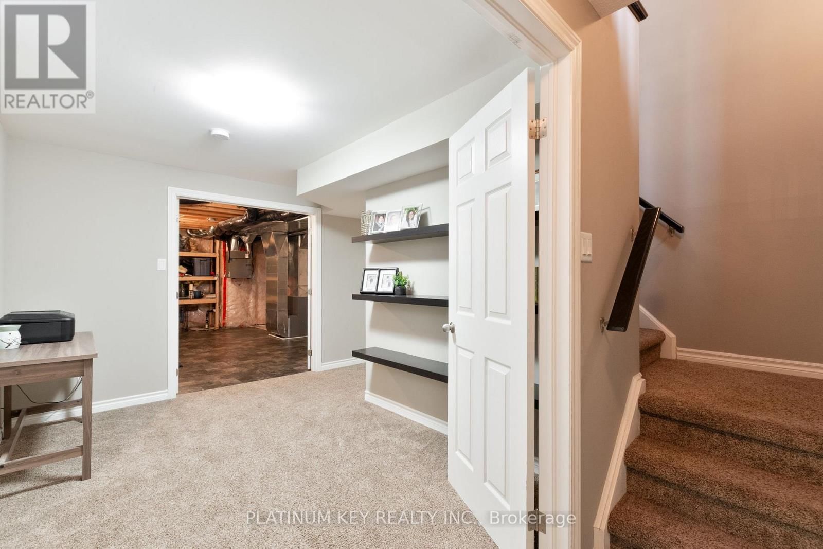 56 CASSIE CRESCENT Image 21