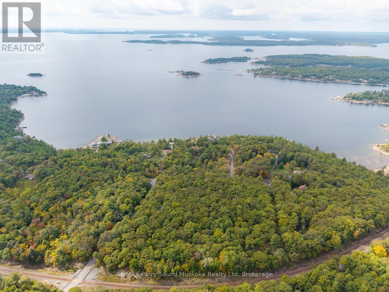 15 OAKRIDGE ROAD NORTH Image 11