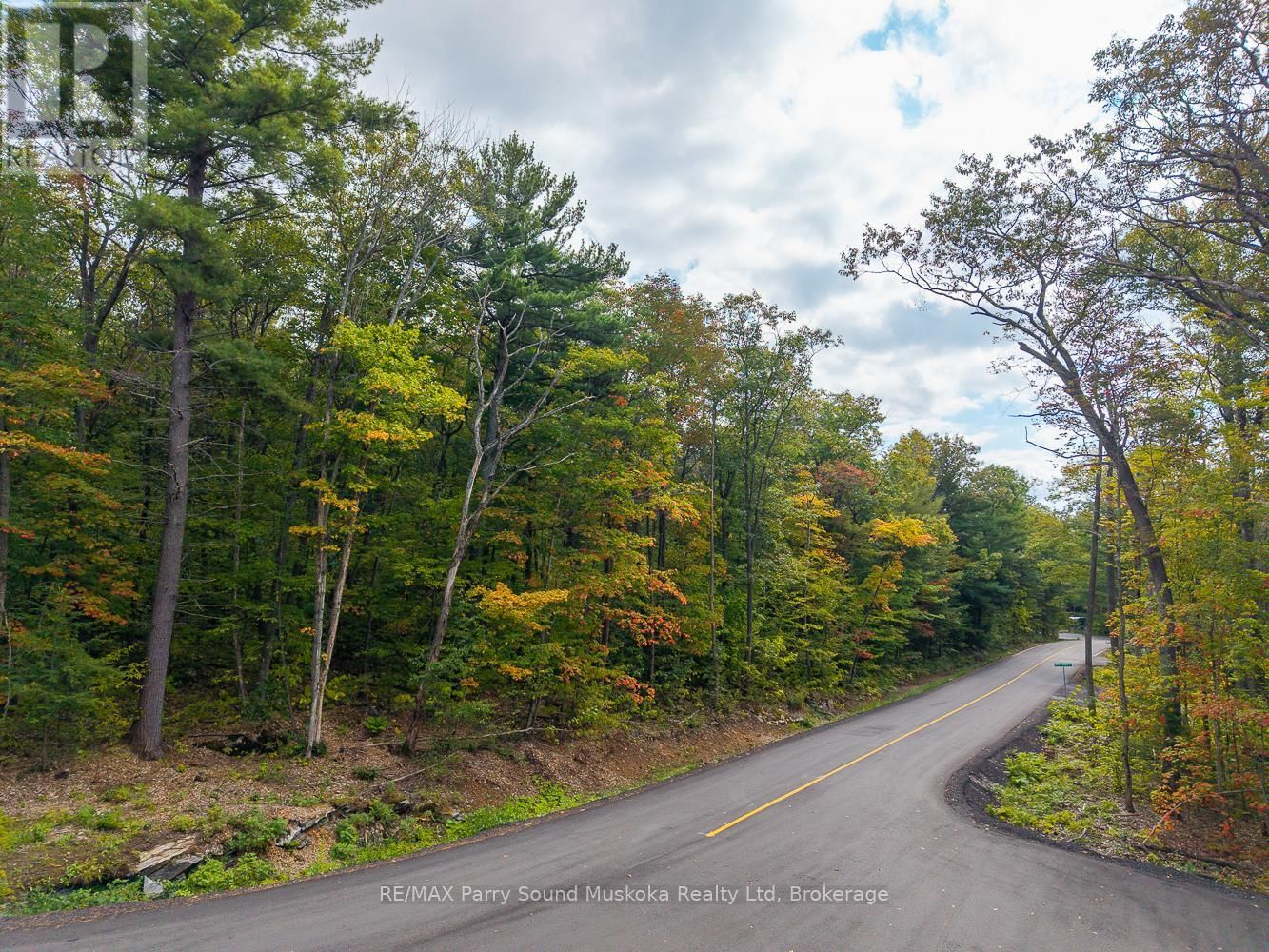 15 OAKRIDGE ROAD NORTH Image 5