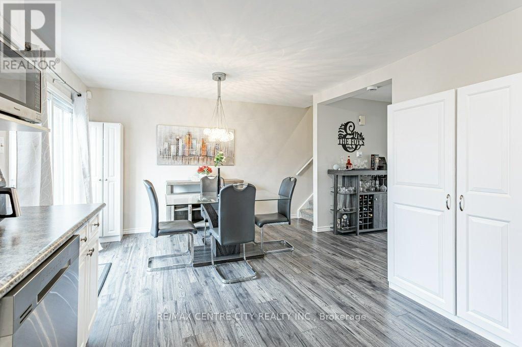 19 - 490 THIRD STREET Image 12