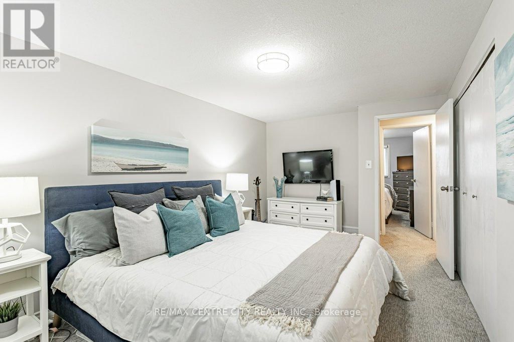 19 - 490 THIRD STREET Image 20