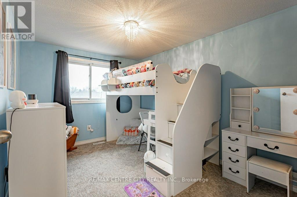 19 - 490 THIRD STREET Image 22