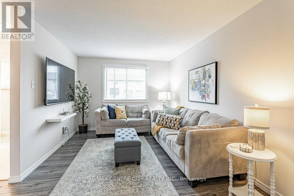 19 - 490 THIRD STREET Image 7