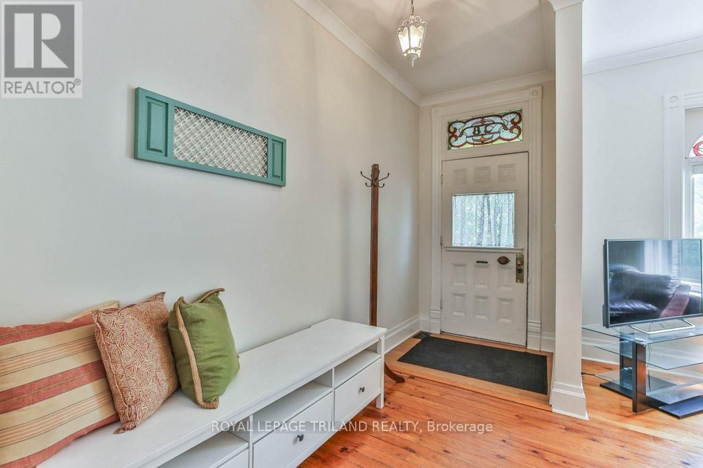 38 BYRON AVENUE EAST Image 4