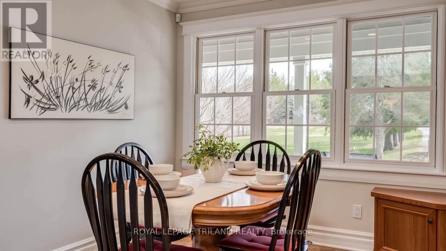 2416 SUNNINGDALE ROAD WEST Image 14