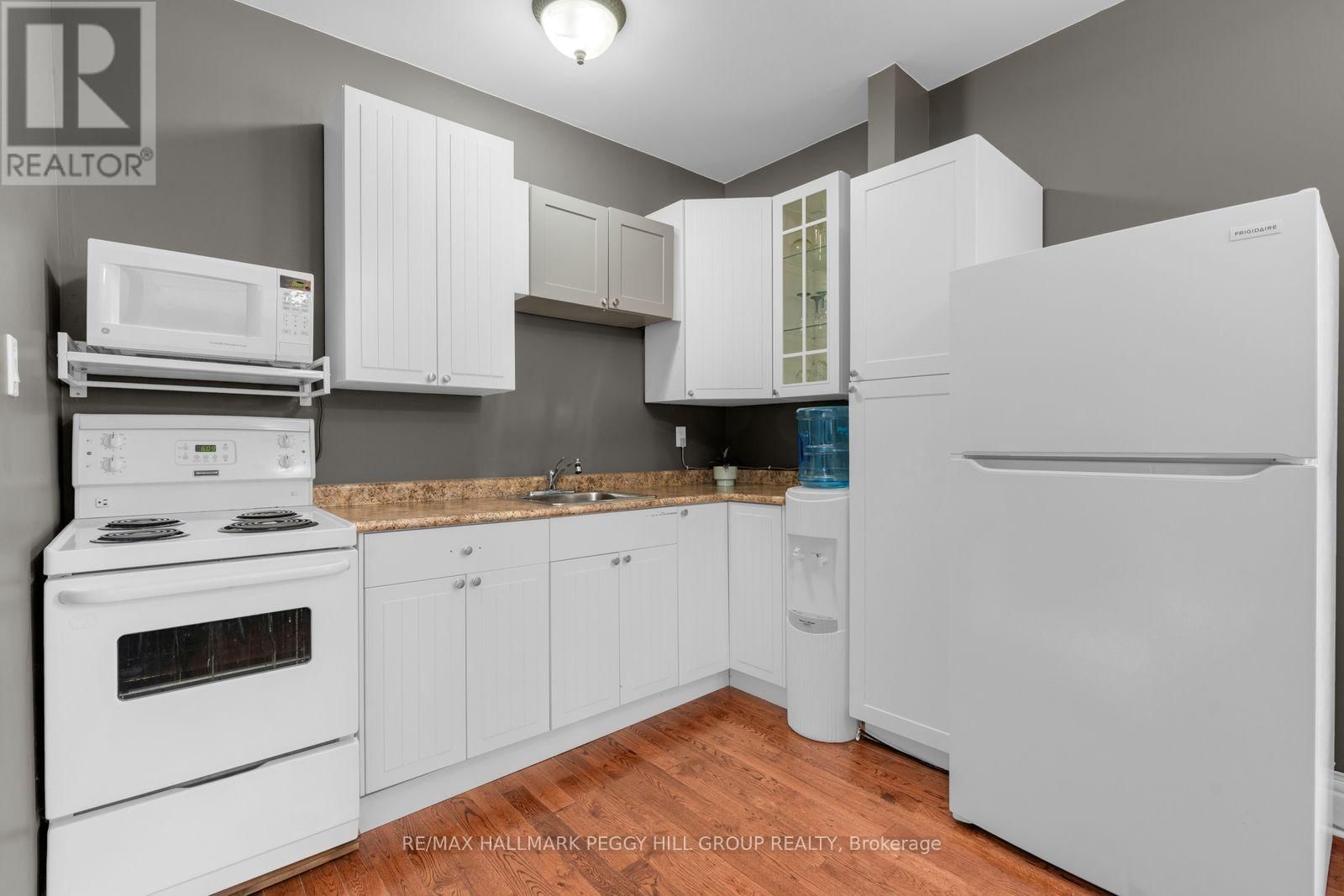 1002 COWBELL LANE Image 17