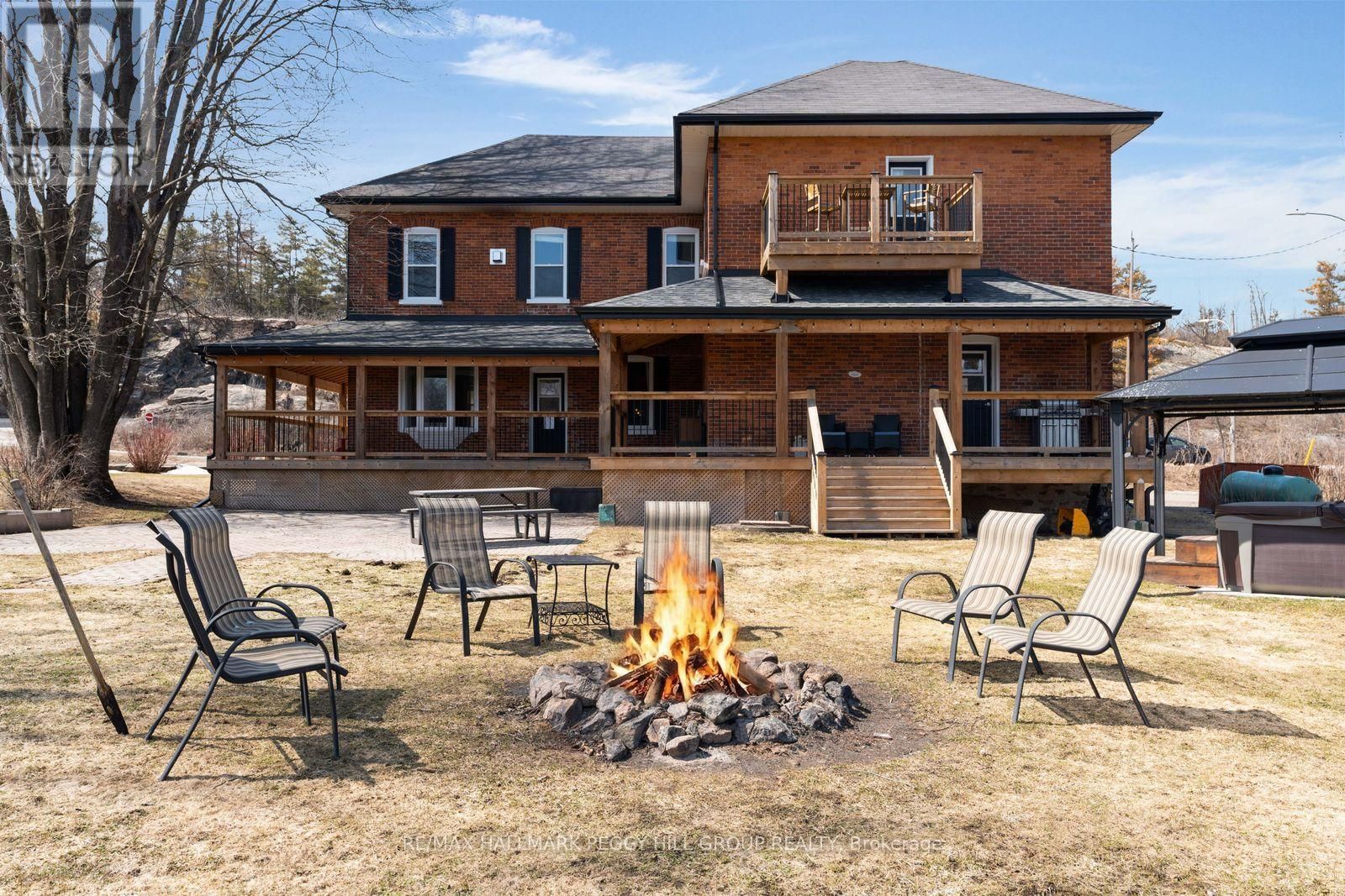 1002 COWBELL LANE Image 32