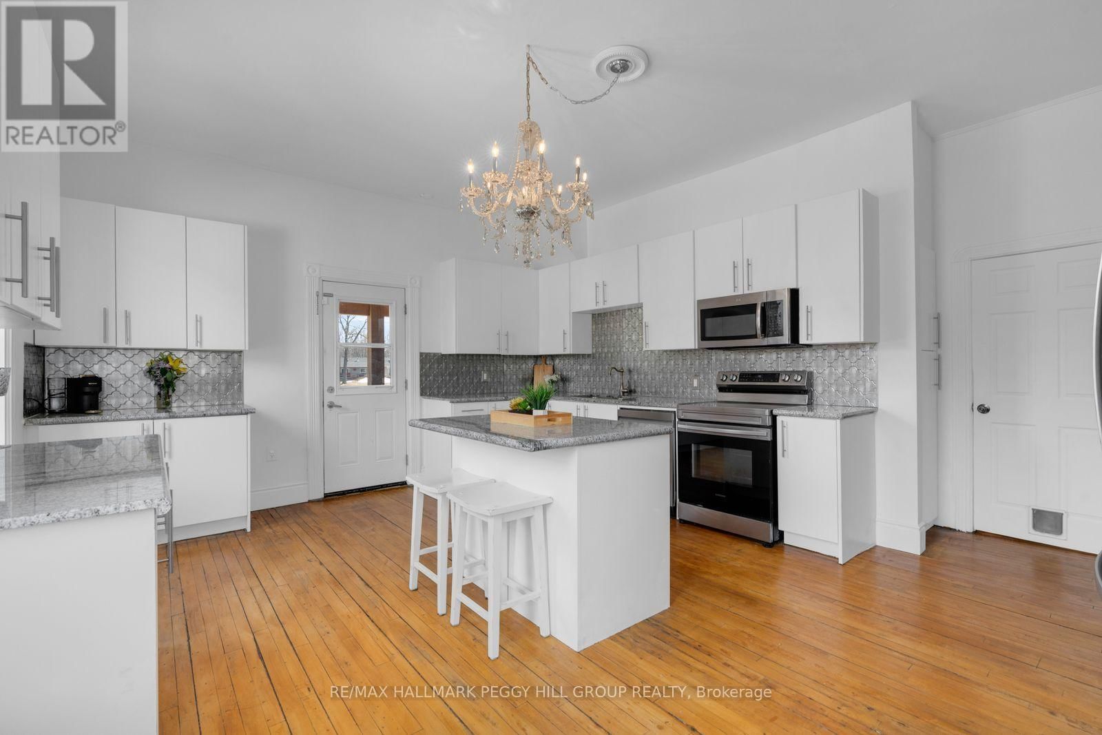 1002 COWBELL LANE Image 9