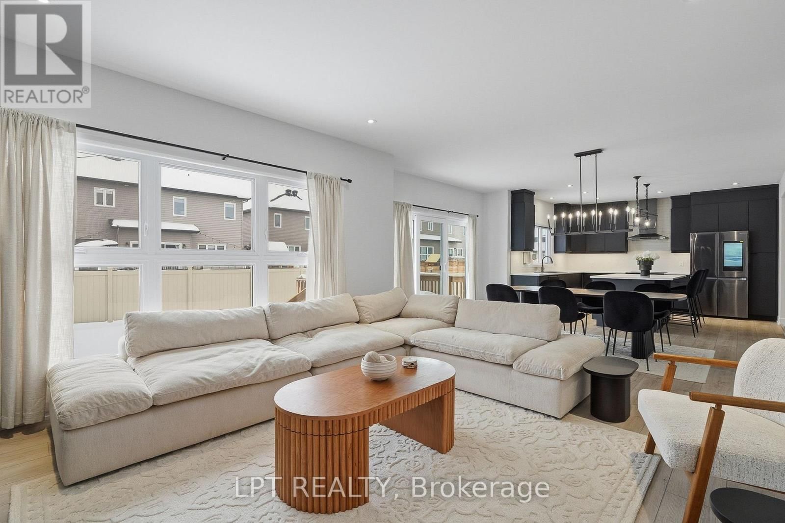 301 MOONLIGHT DRIVE Image 19