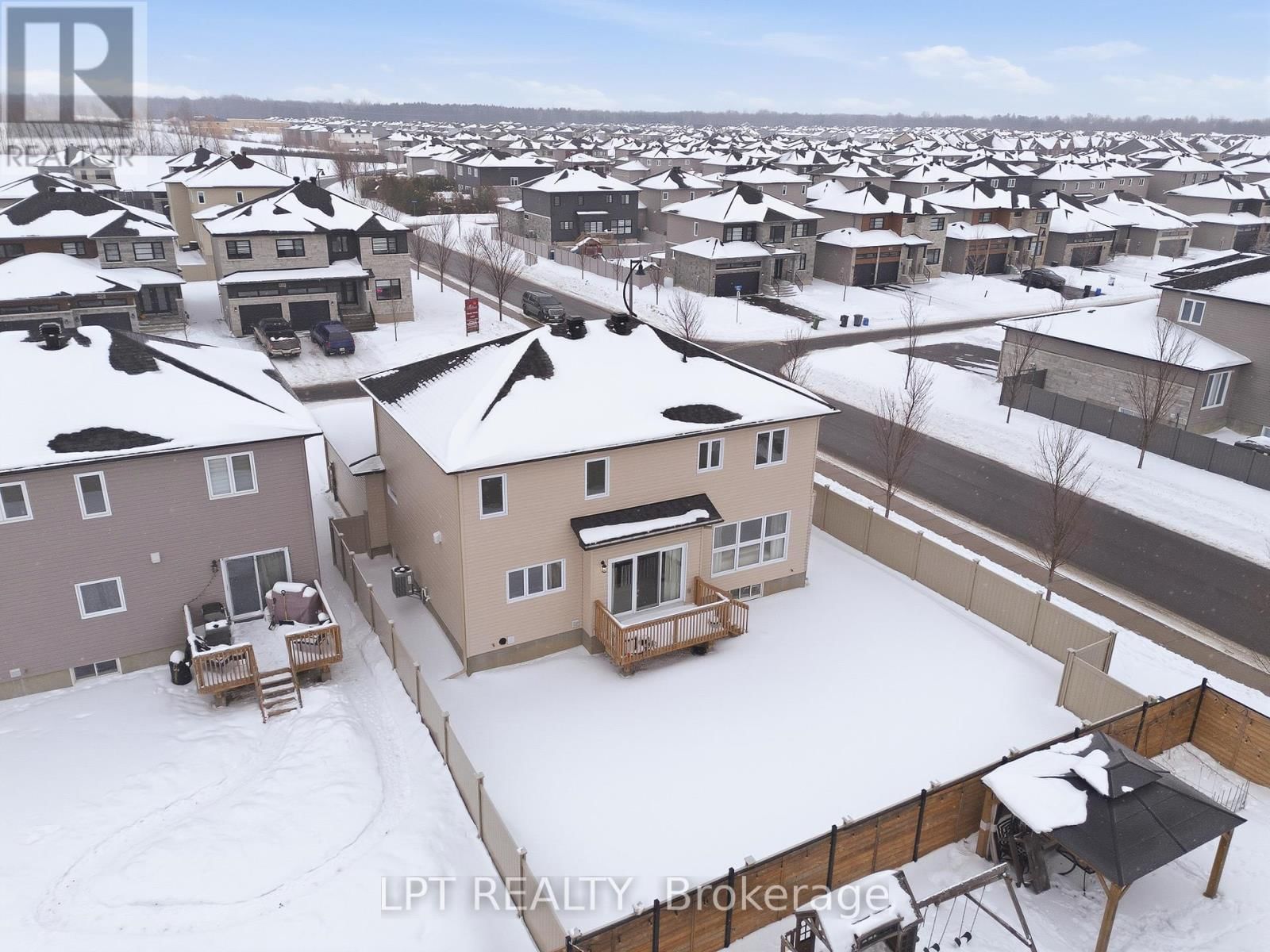 301 MOONLIGHT DRIVE Image 35