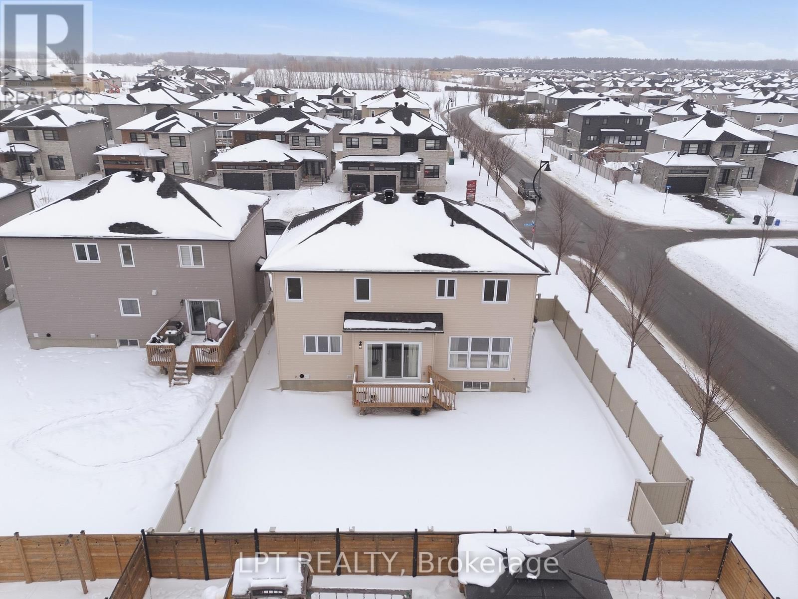 301 MOONLIGHT DRIVE Image 36