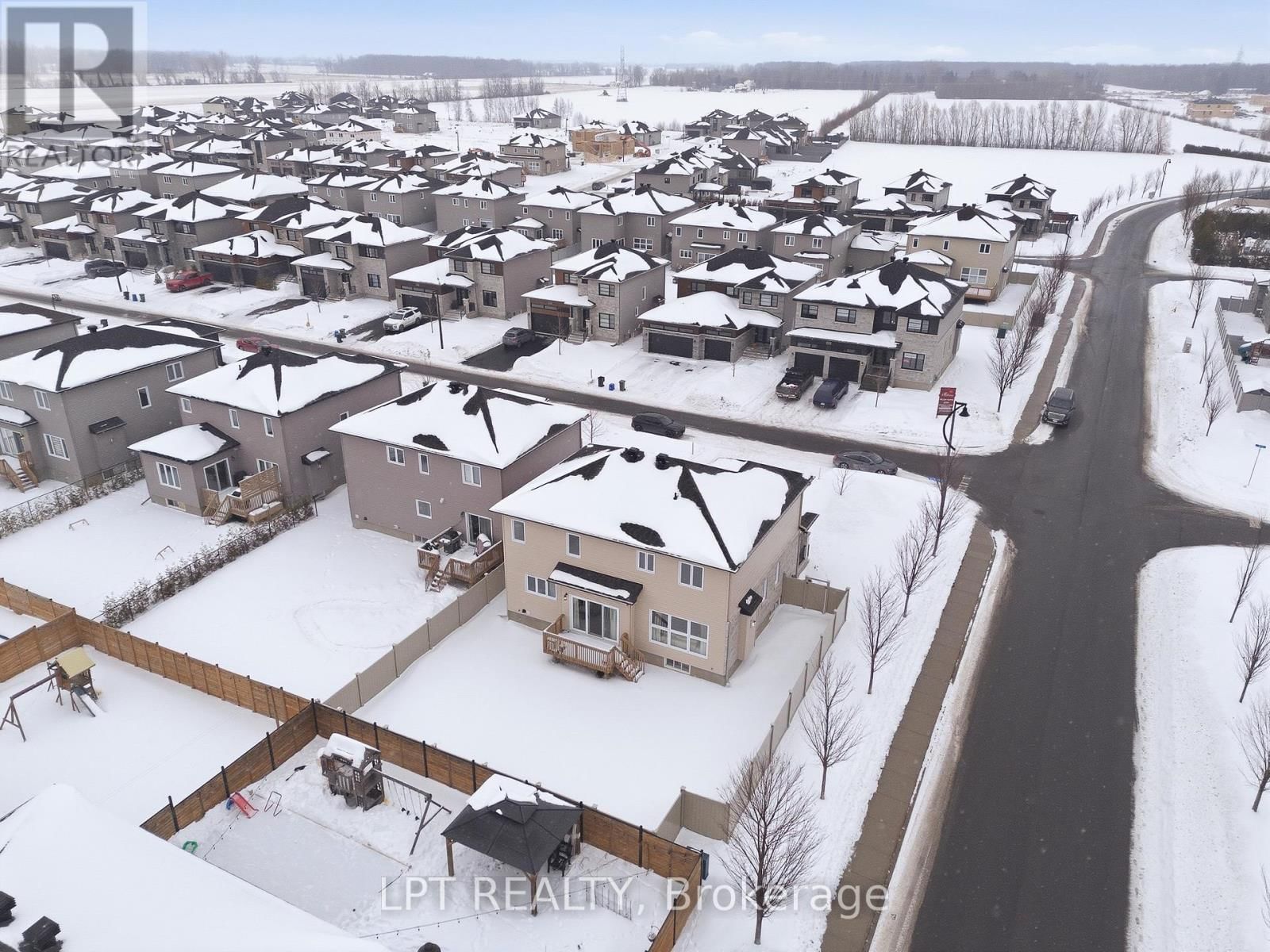 301 MOONLIGHT DRIVE Image 38