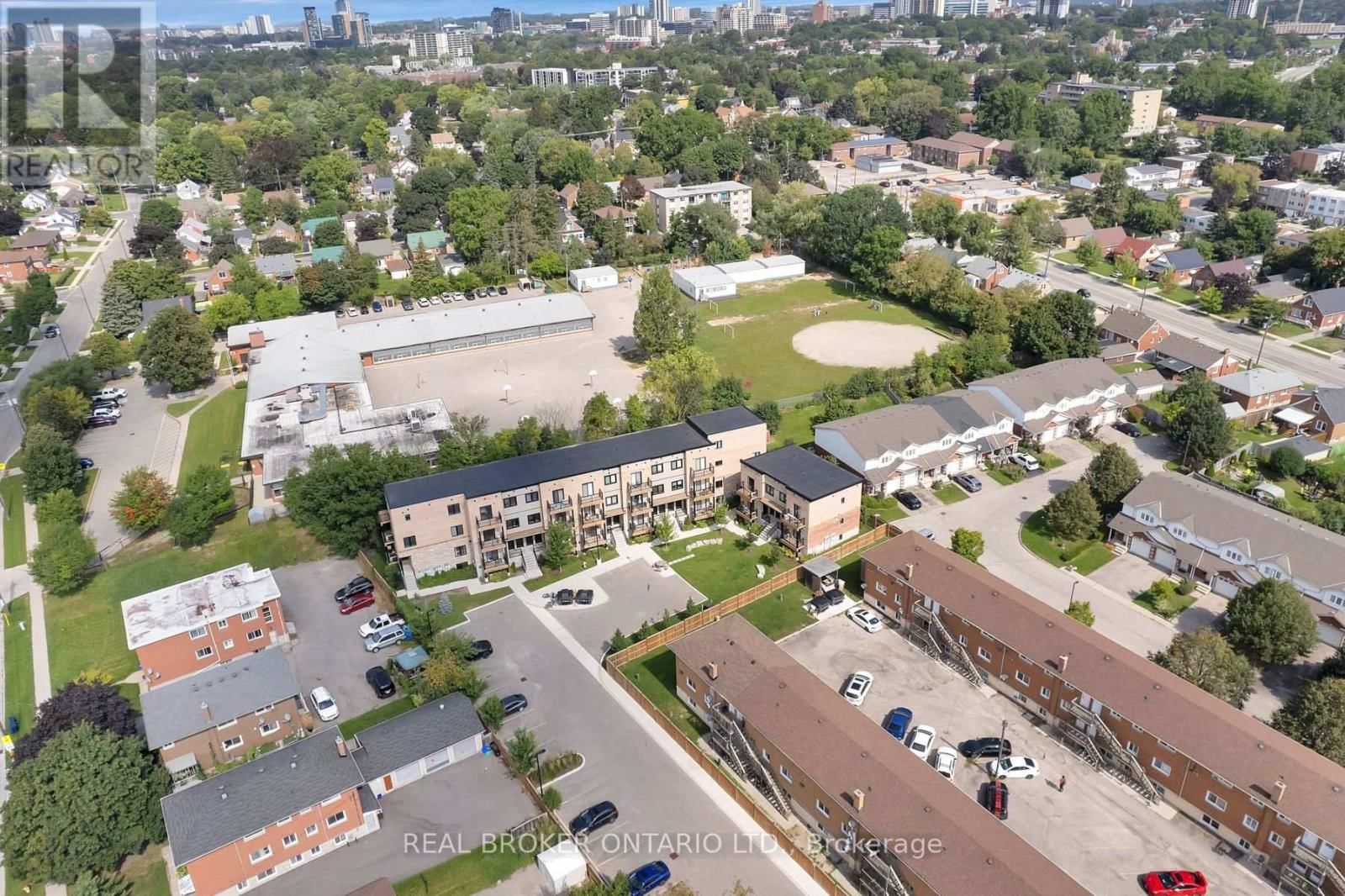 9A - 164 HEIMAN STREET Image 28