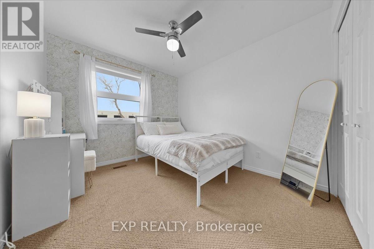 4 BOBCAT WAY Image 24