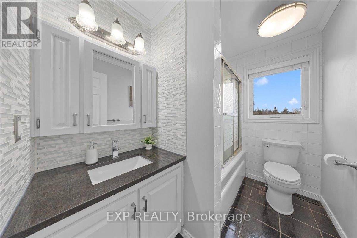 4 BOBCAT WAY Image 26