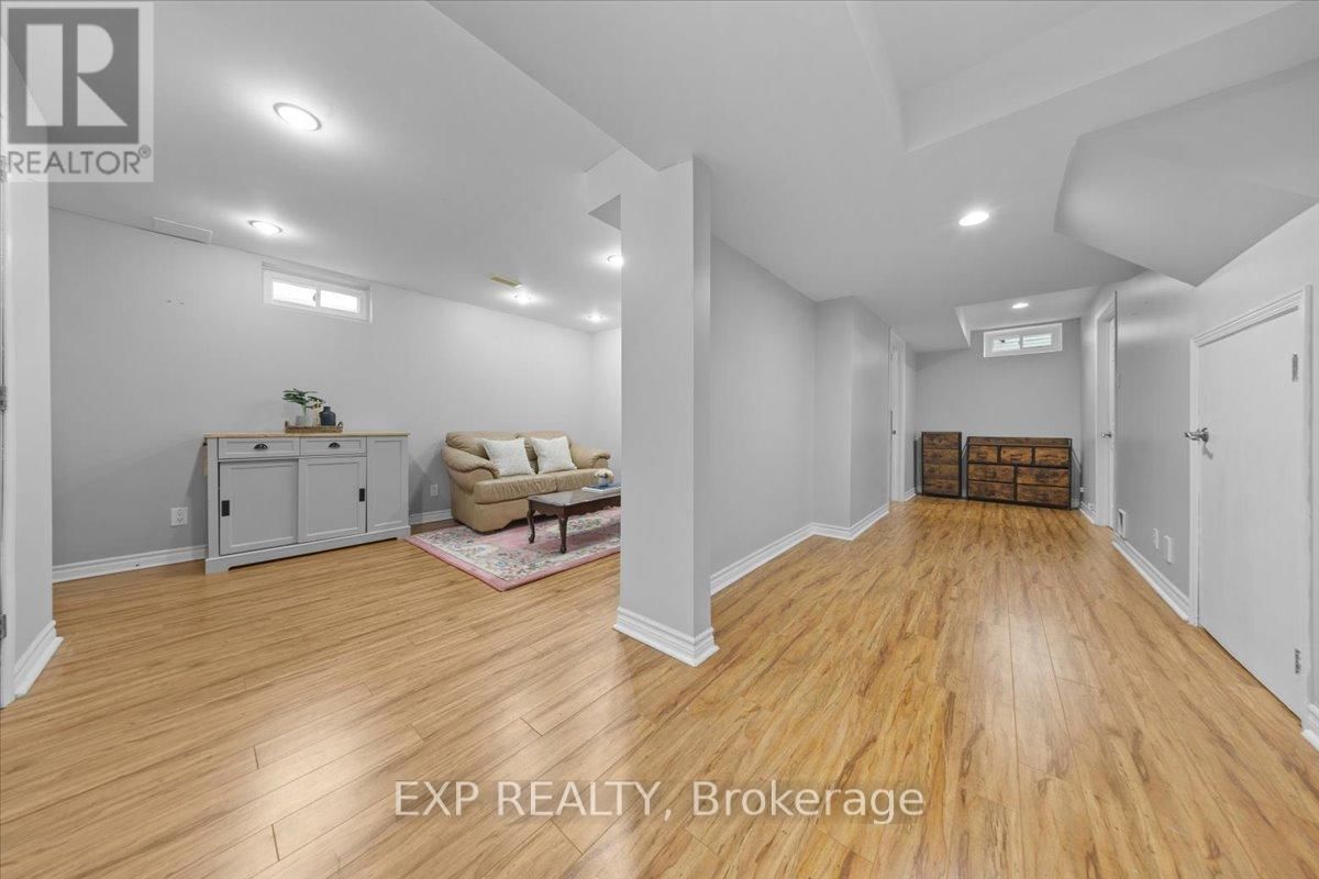 4 BOBCAT WAY Image 28