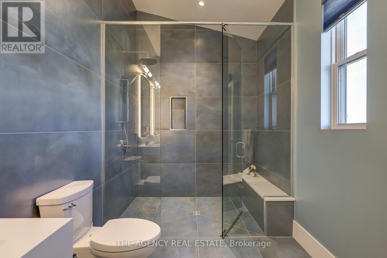 4228 FALLINGBROOK ROAD Image 27