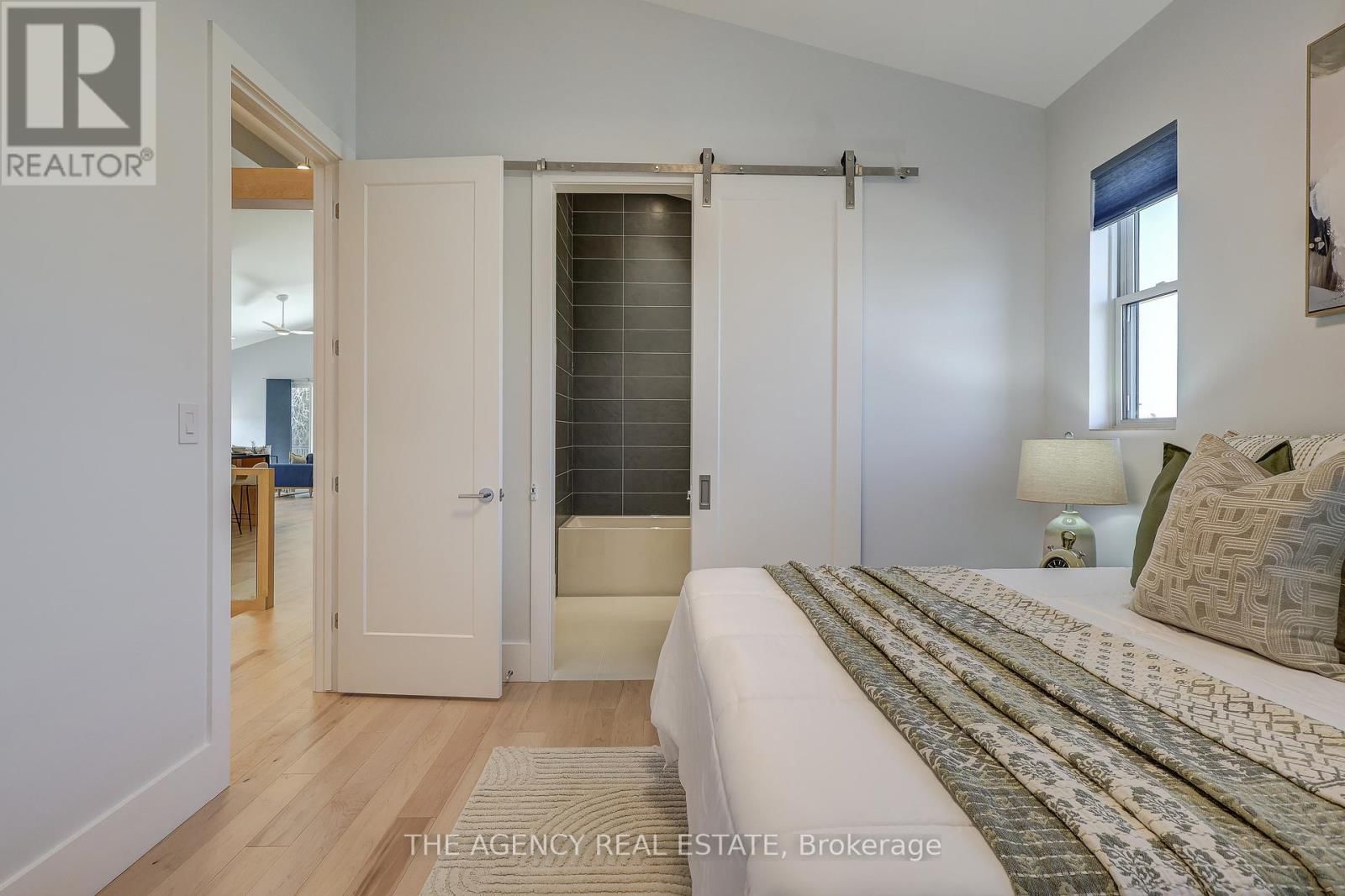 4228 FALLINGBROOK ROAD Image 34