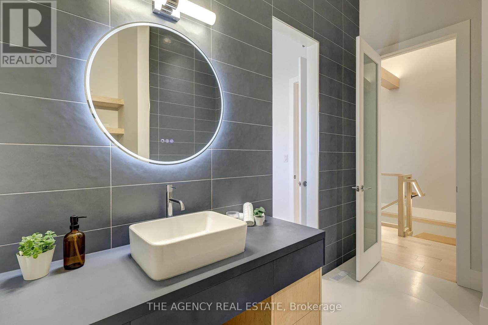 4228 FALLINGBROOK ROAD Image 35