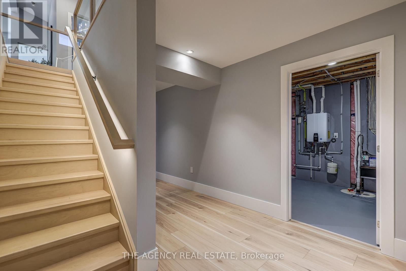 4228 FALLINGBROOK ROAD Image 39