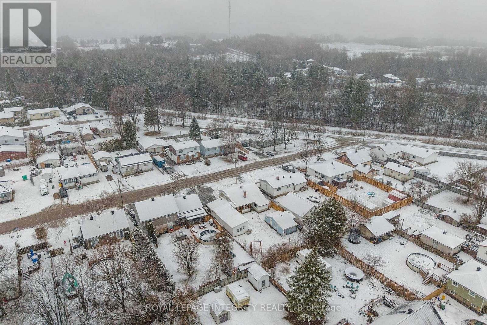 651 LORNE STREET WEST Image 27