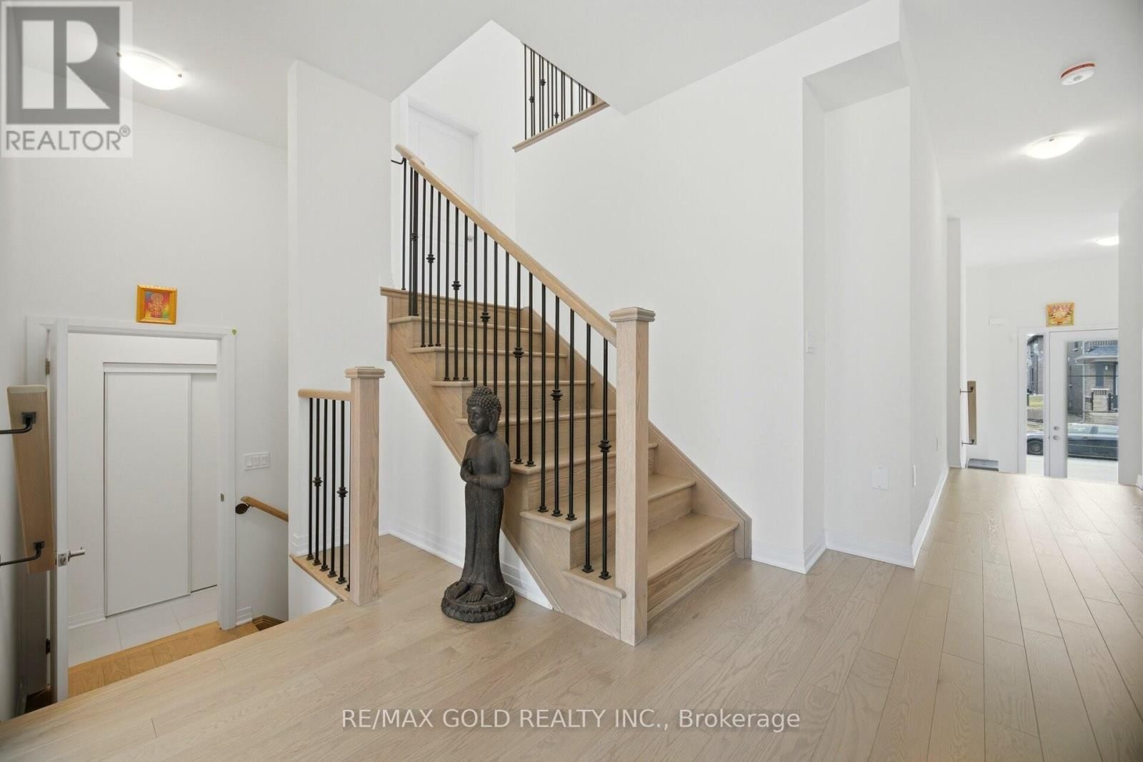 78 PLAYER DRIVE Image 12