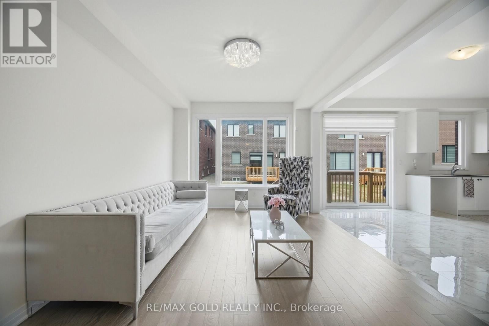 78 PLAYER DRIVE Image 5