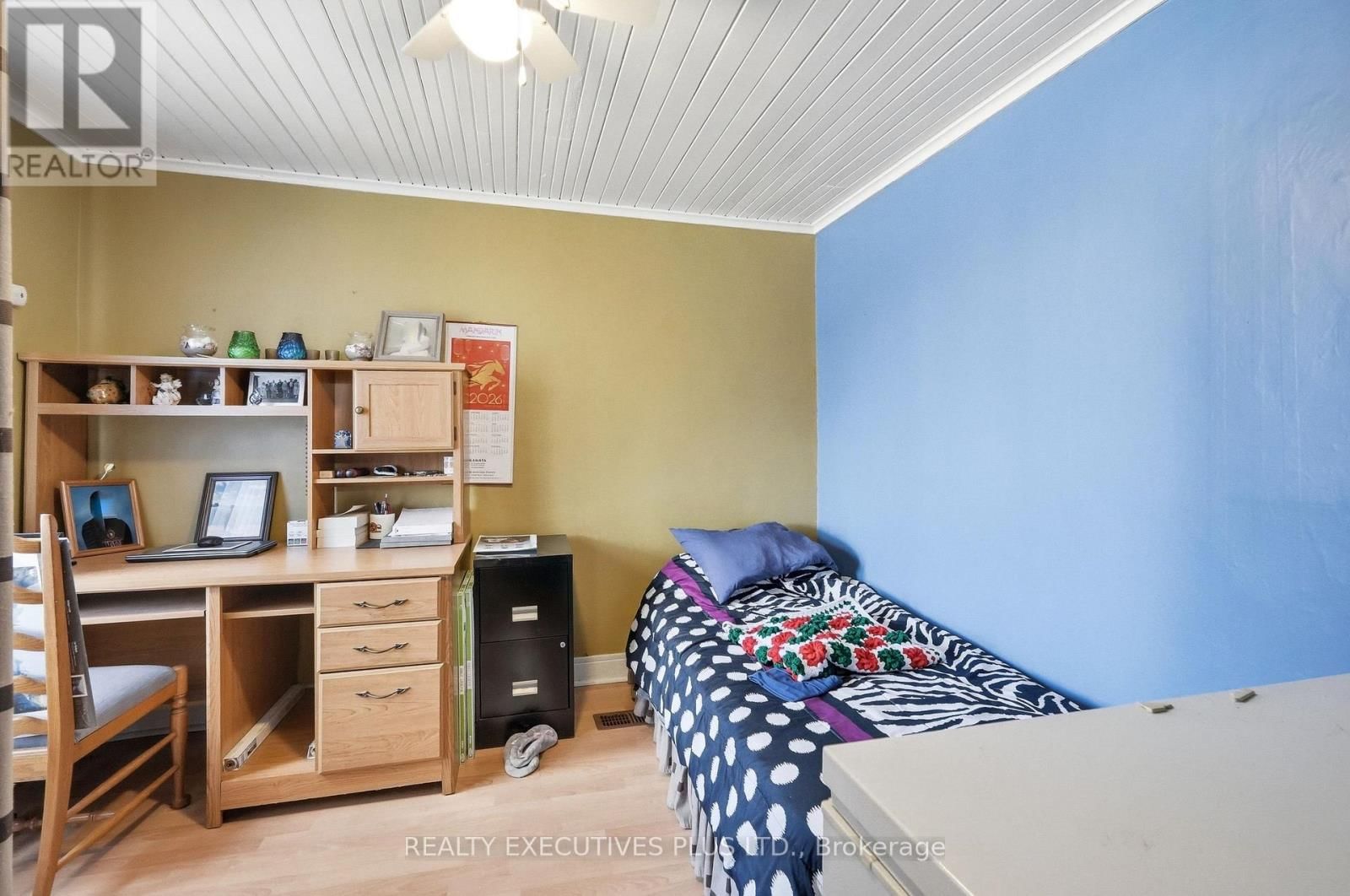 3721 CHAMPLAIN STREET Image 14