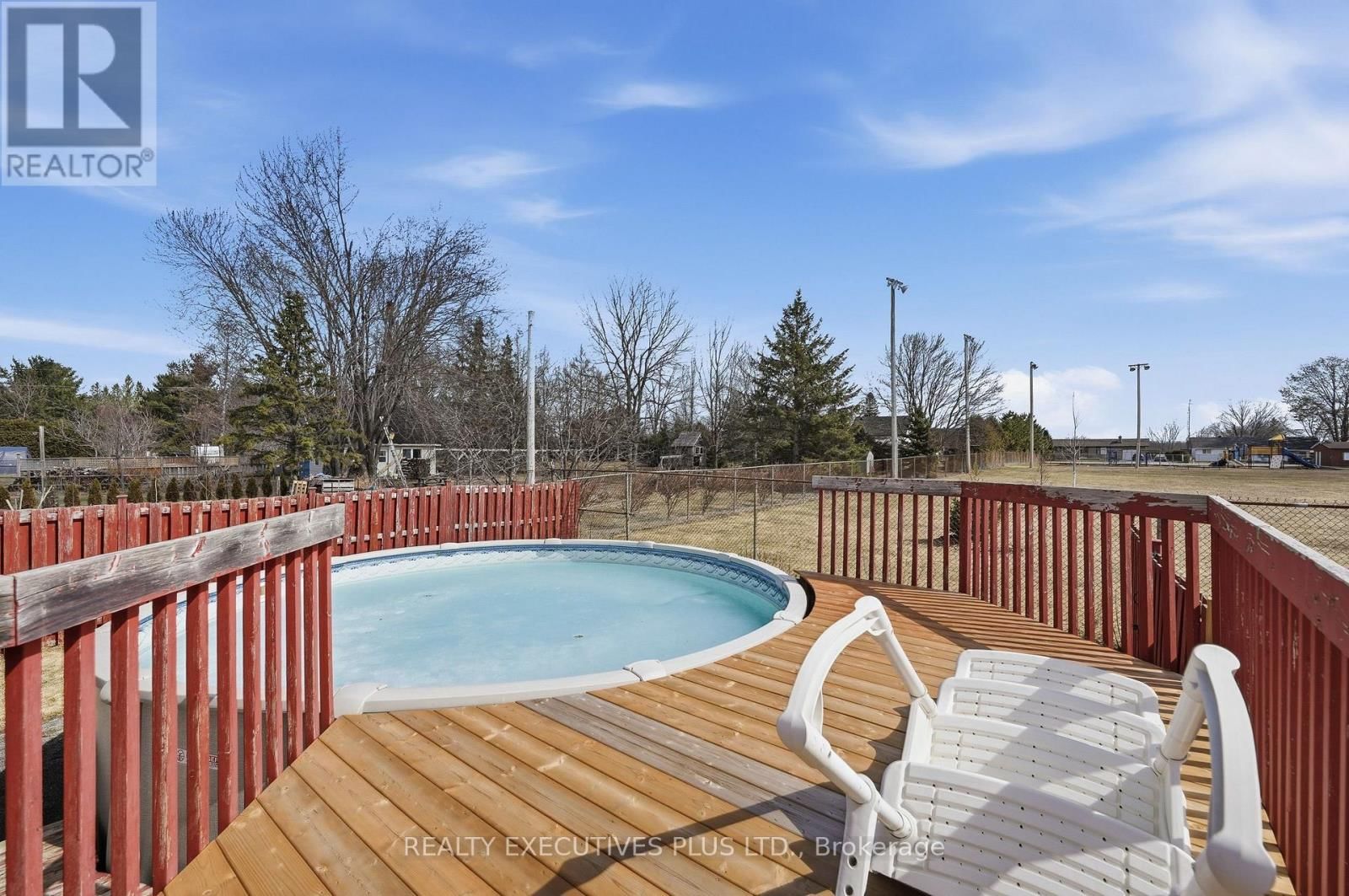 3721 CHAMPLAIN STREET Image 27