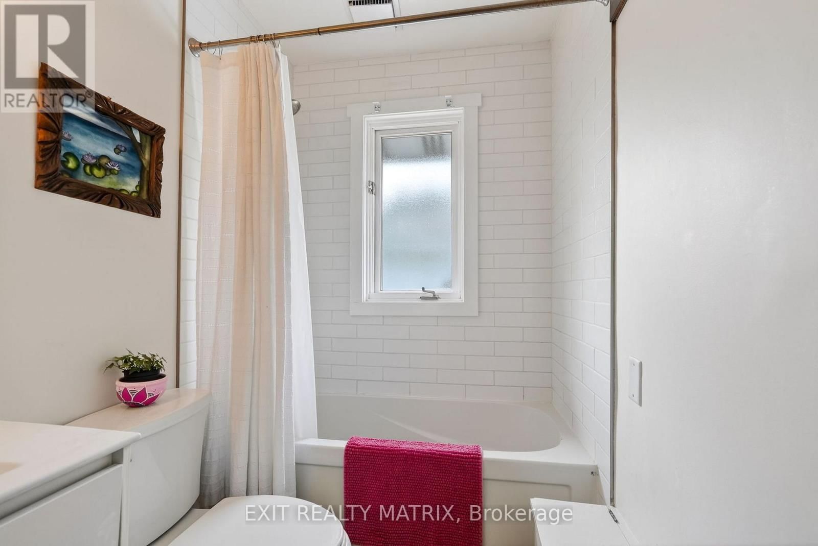 300 ST. JACQUES STREET Image 16