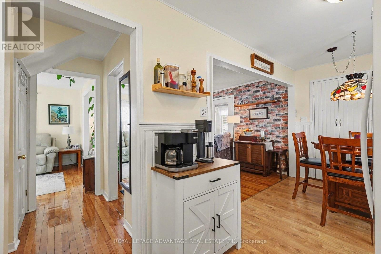 8 ROOSEVELT DRIVE Image 7