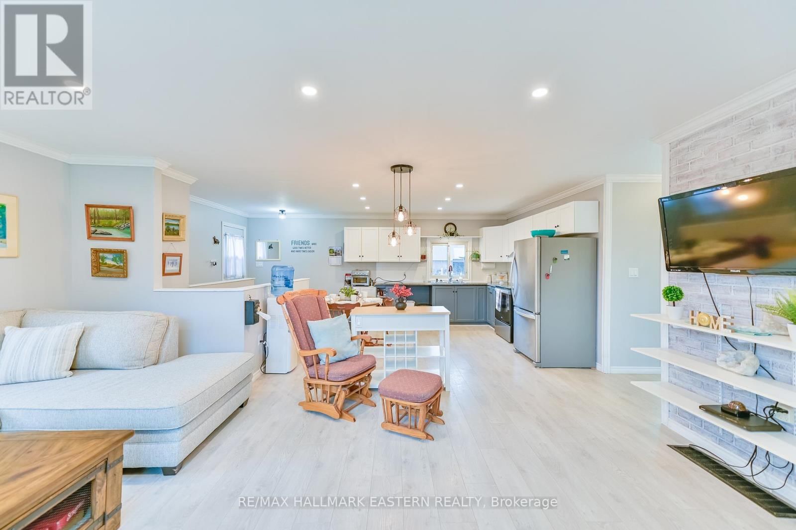 1095 SLAB STREET Image 6