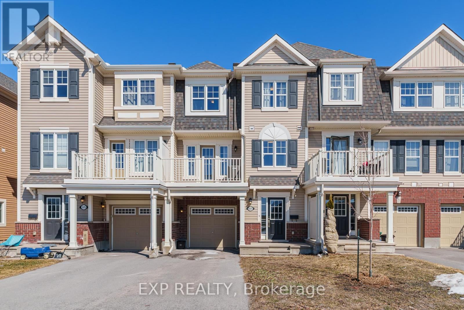 523 ENSATINA CRESCENT Image 1