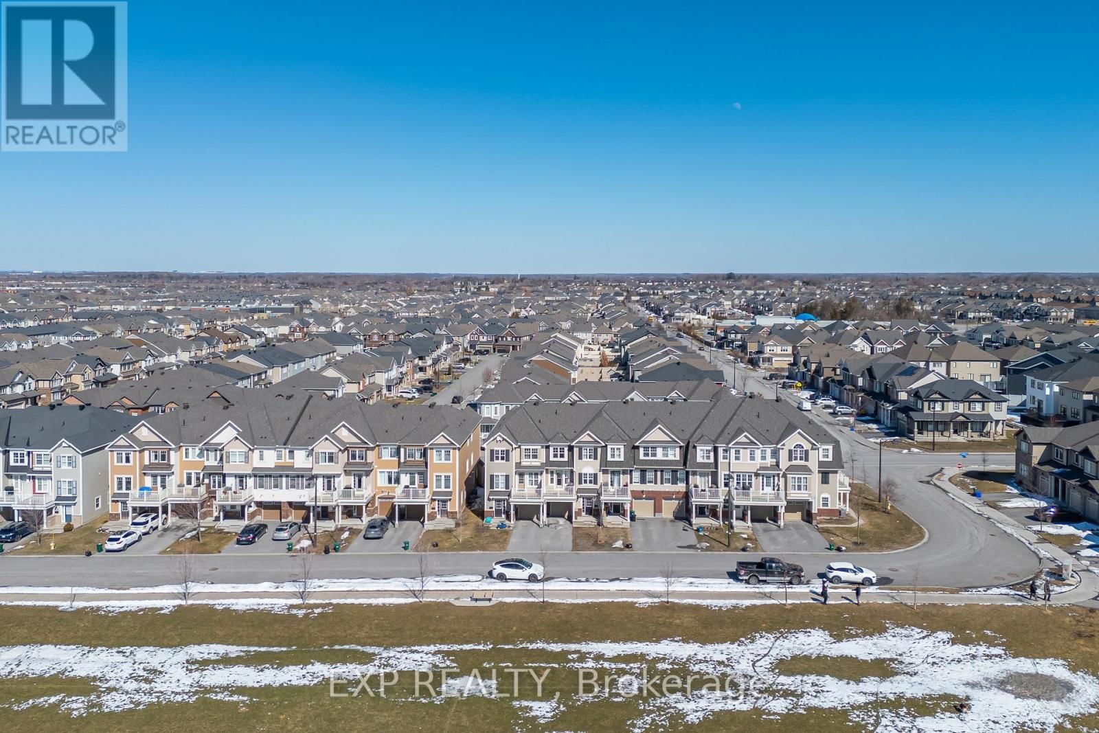 523 ENSATINA CRESCENT Image 32