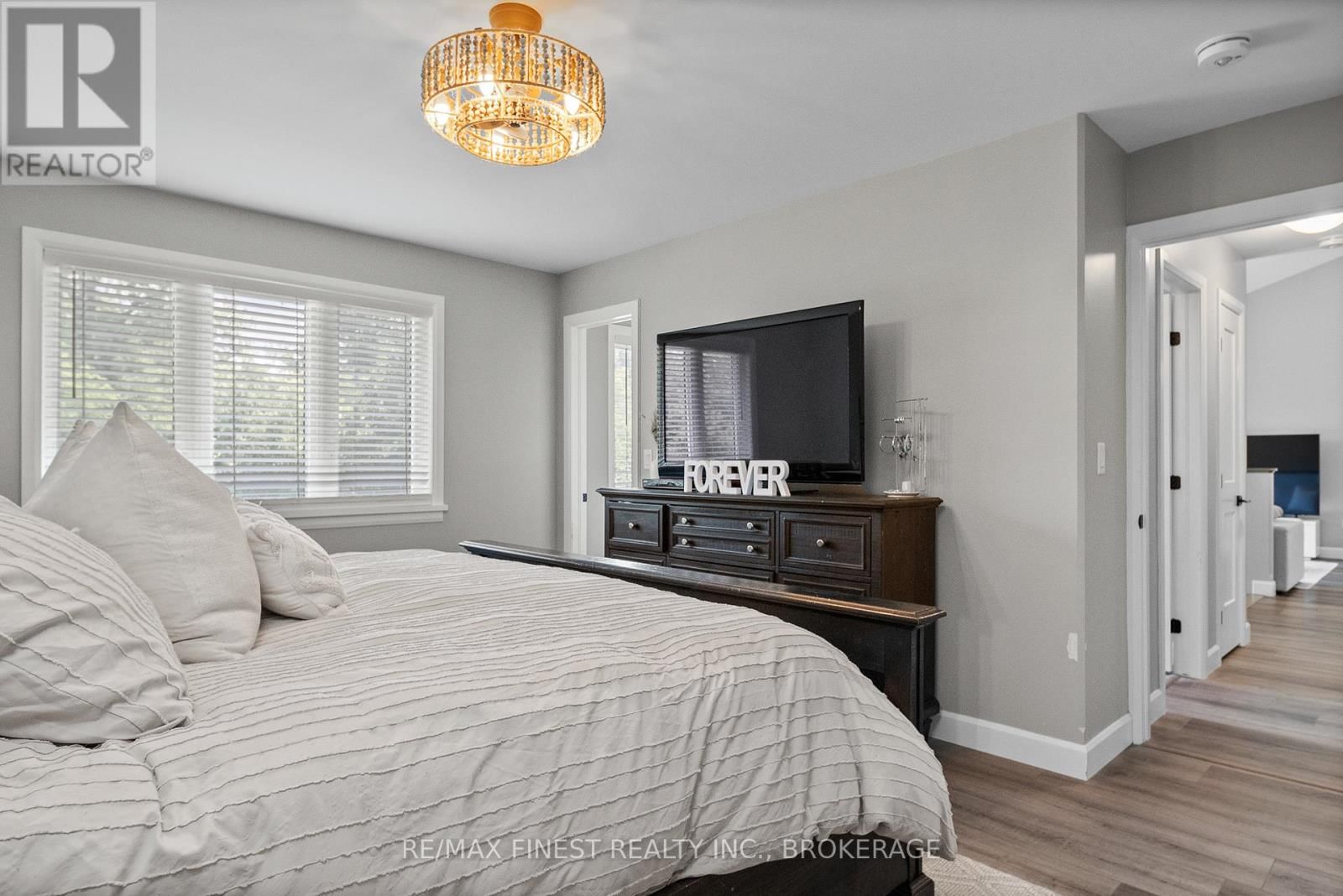 1524 LAKE ROAD Image 18