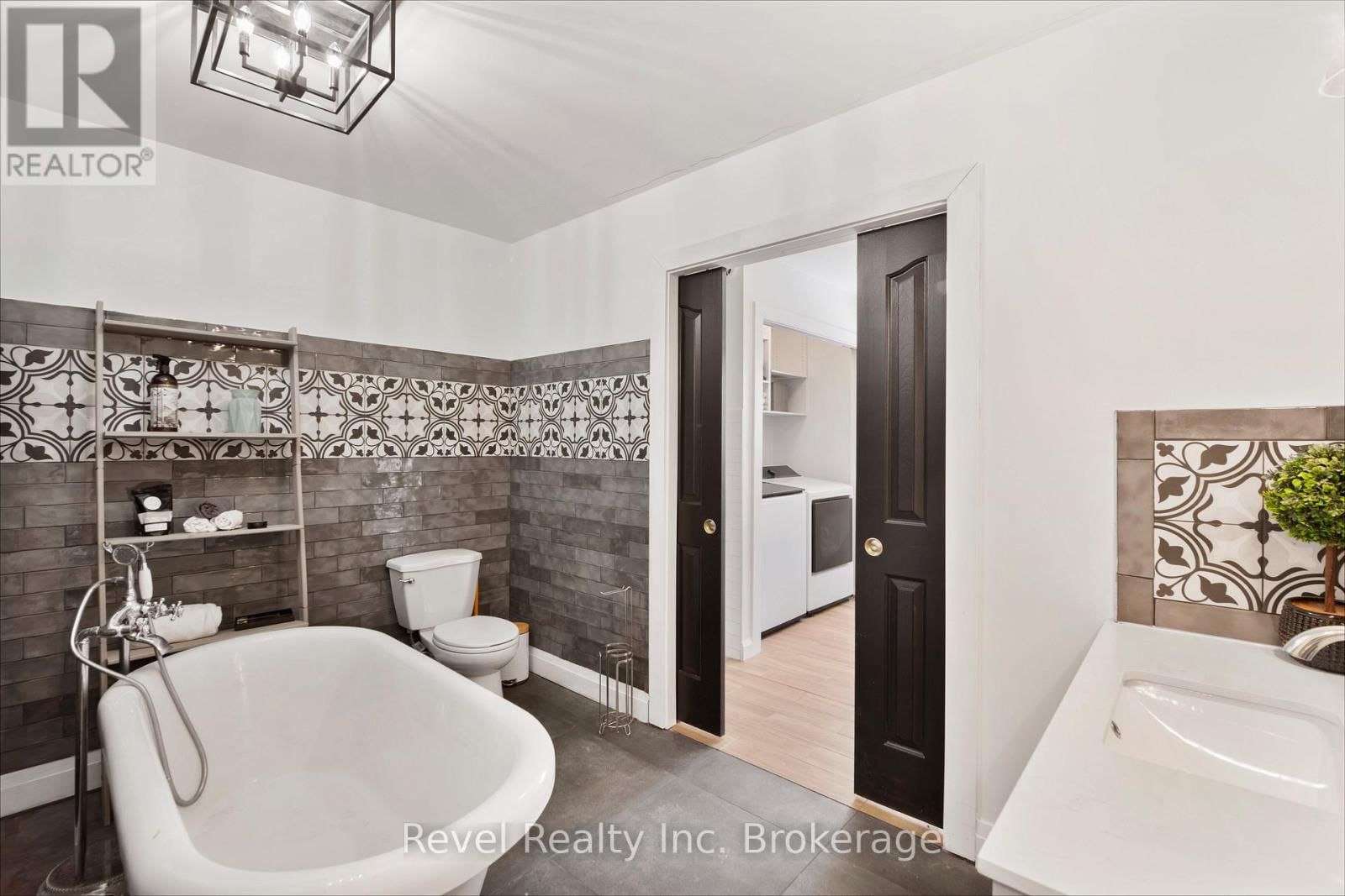 4205 HIGHWAY 17 EAST Image 21