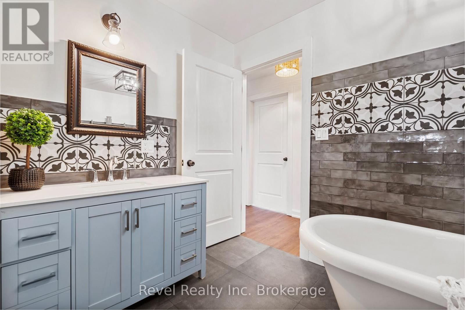 4205 HIGHWAY 17 EAST Image 26