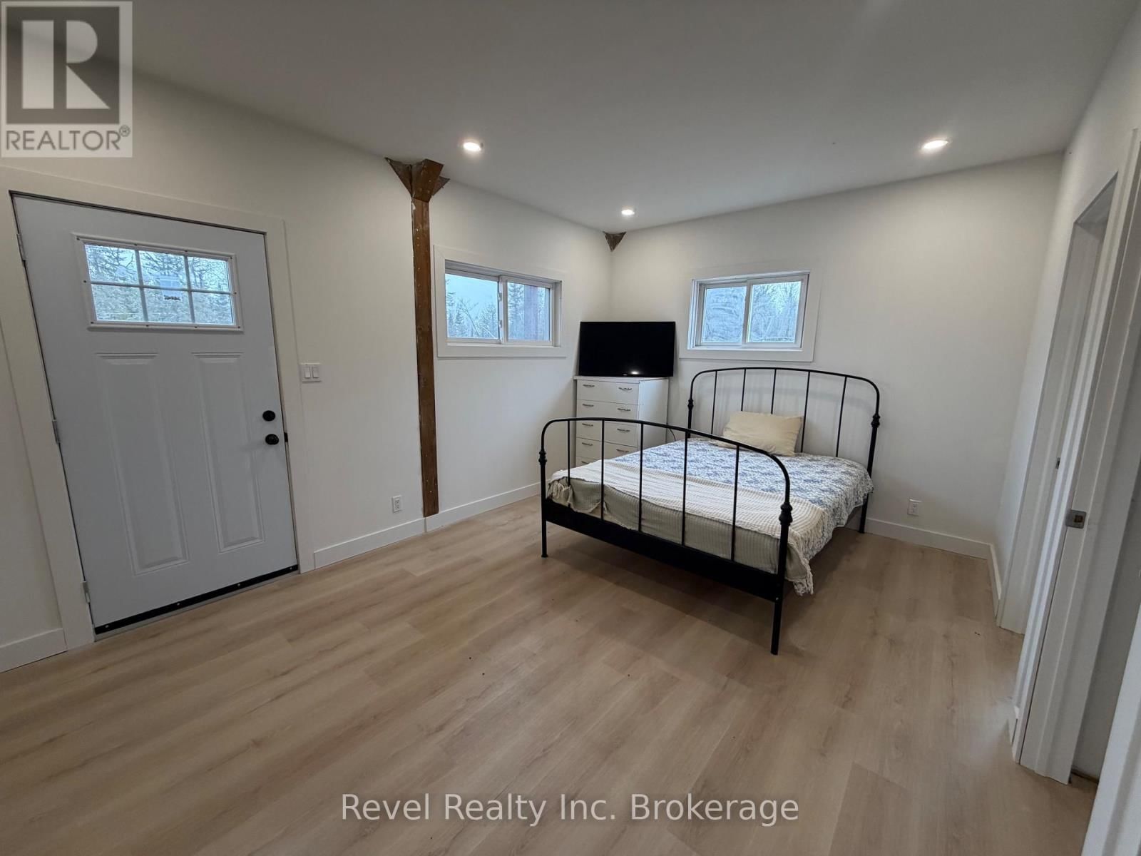 4205 HIGHWAY 17 EAST Image 35