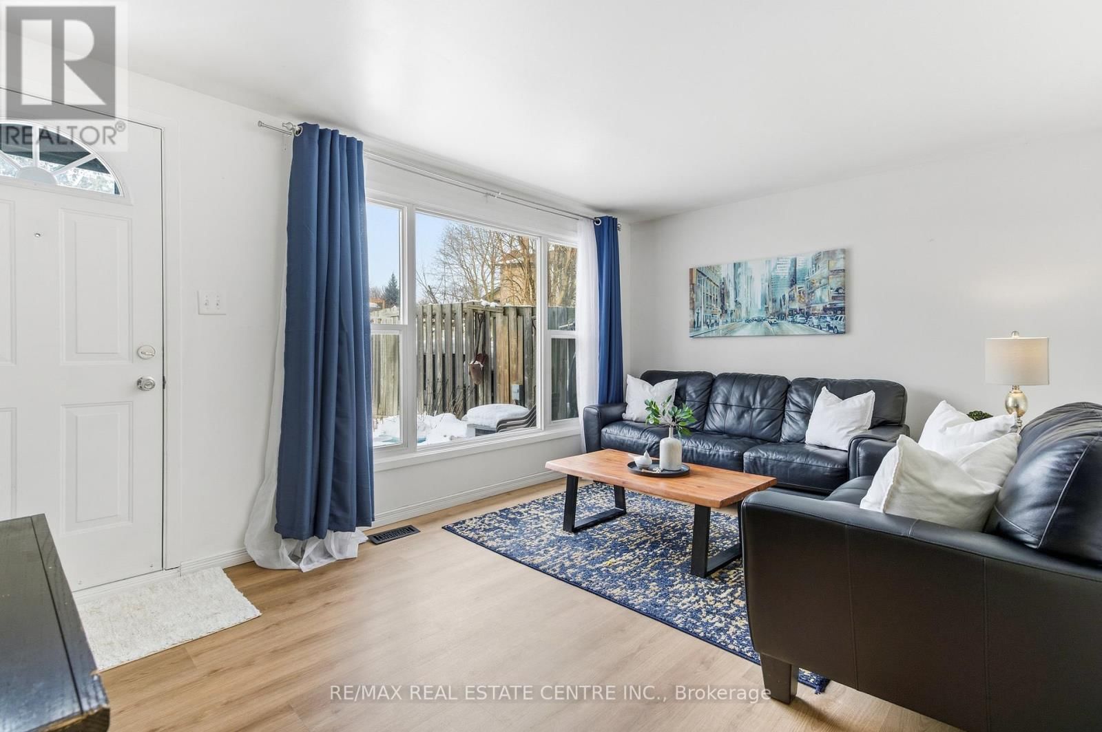 22 - 210 GLAMIS ROAD Image 11