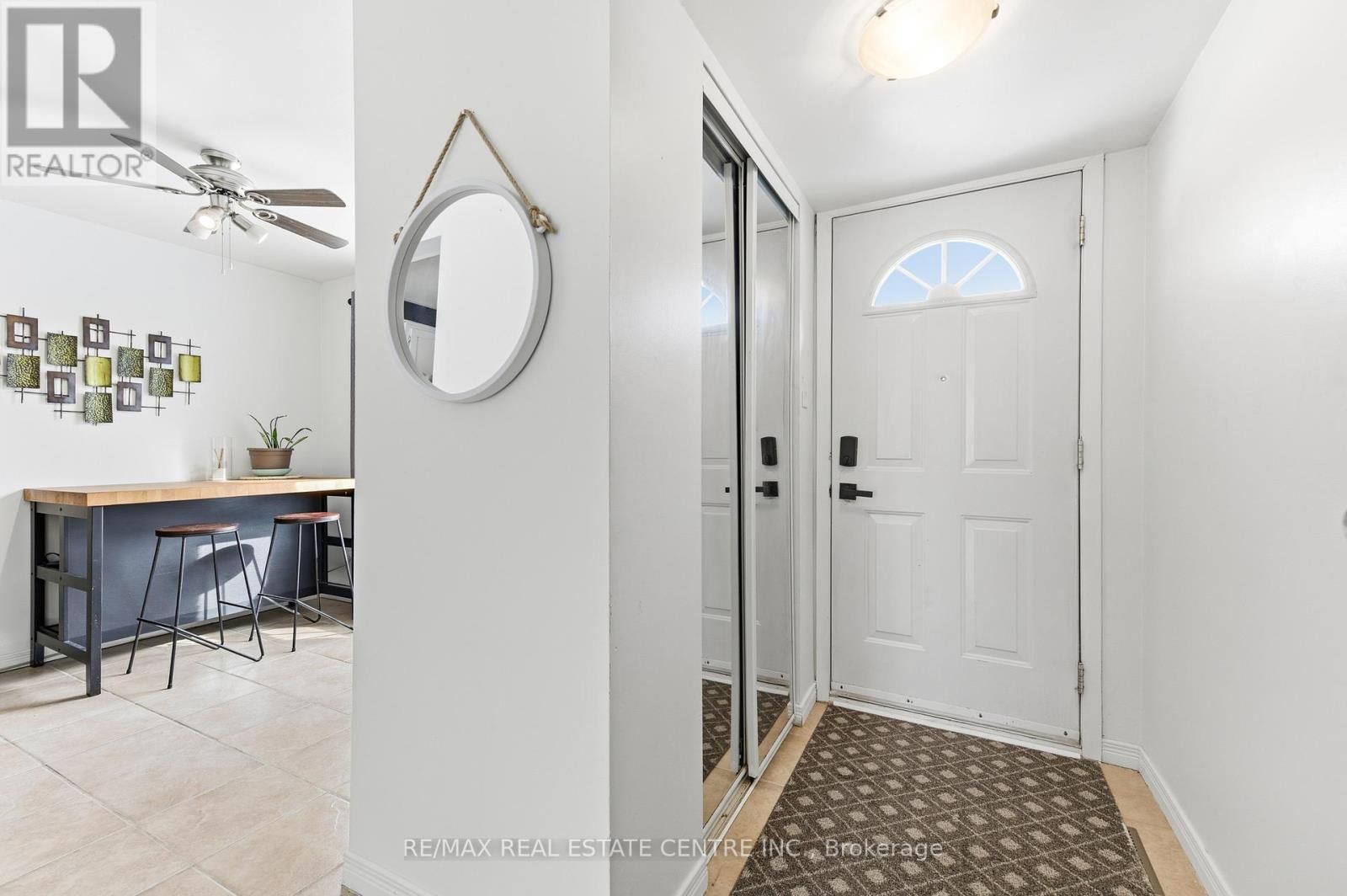 22 - 210 GLAMIS ROAD Image 2