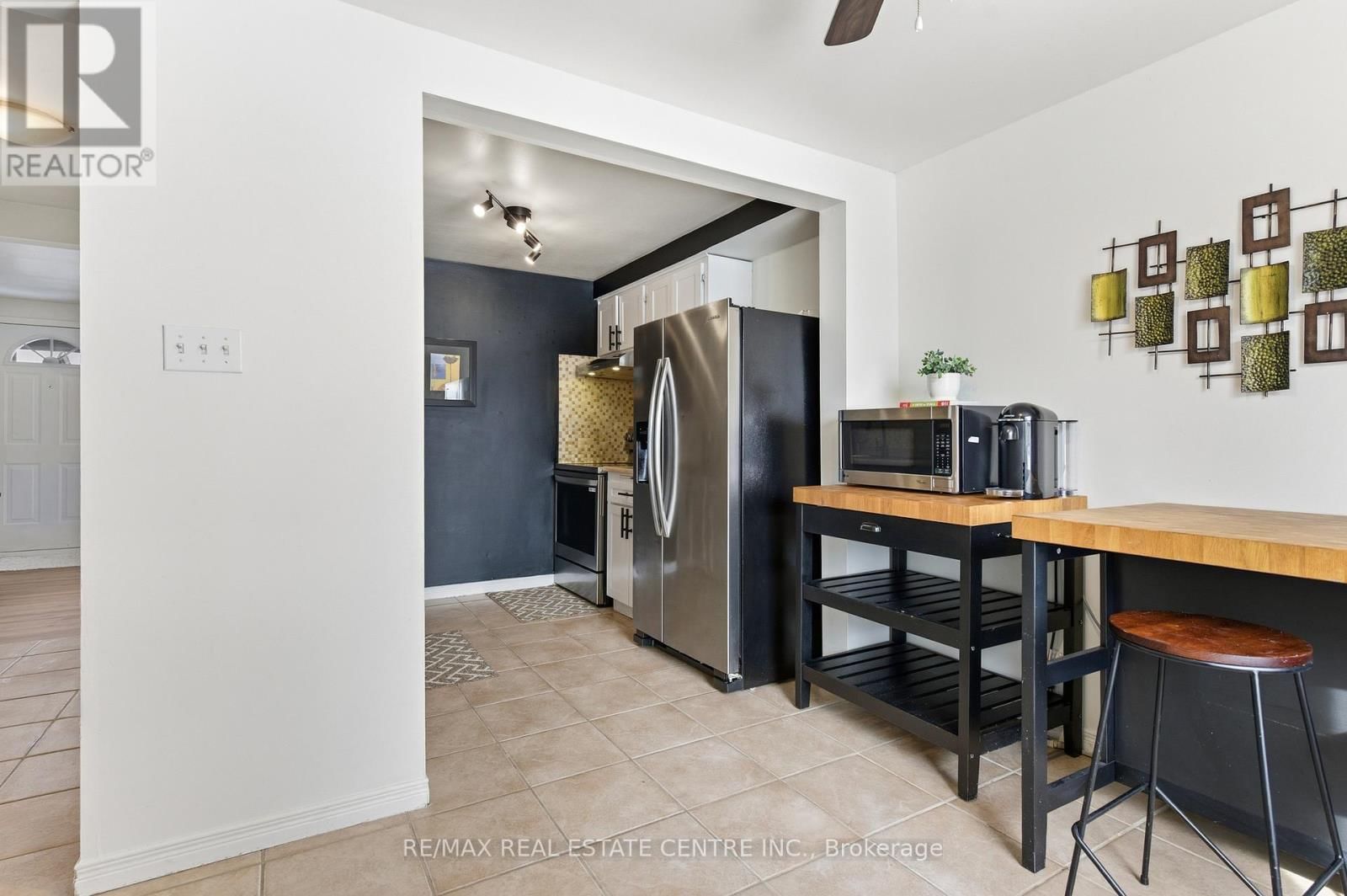 22 - 210 GLAMIS ROAD Image 4