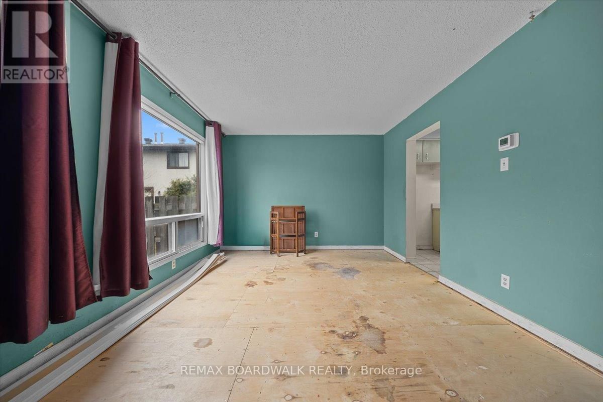 1456 MURDOCK GATE Image 14