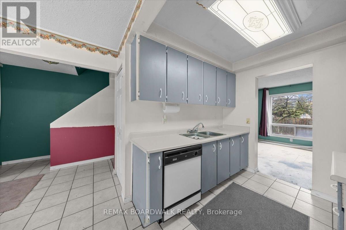 1456 MURDOCK GATE Image 6