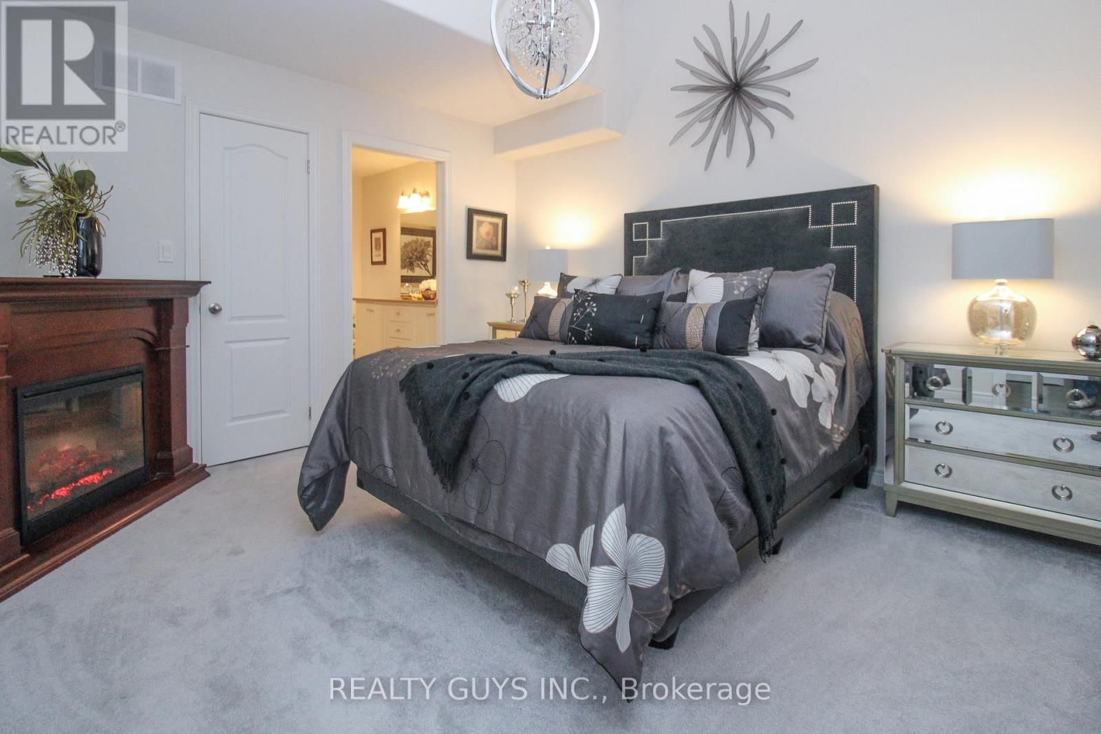 570 GRANGE WAY Image 27