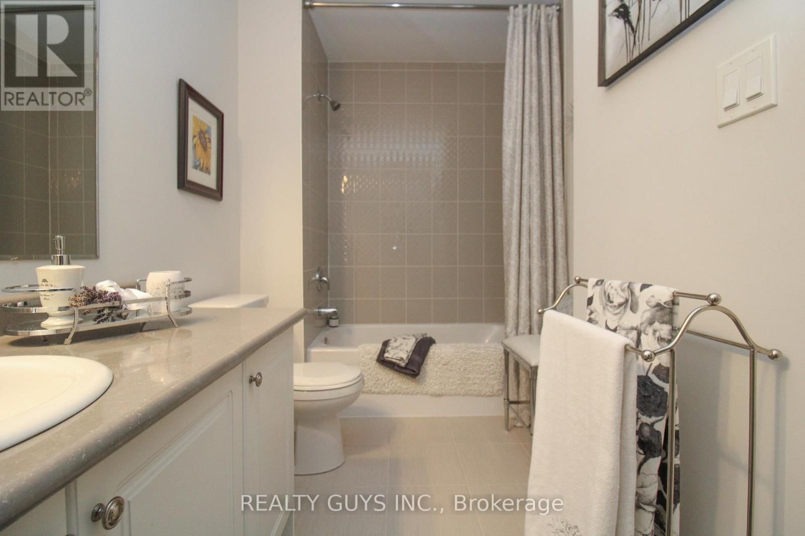 570 GRANGE WAY Image 43