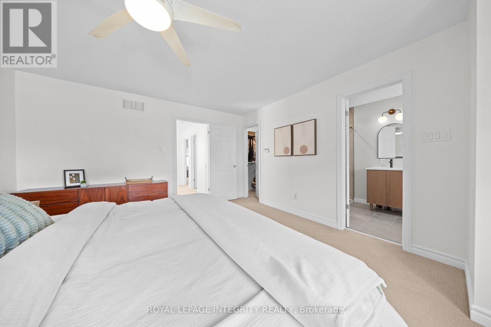 356 RAVENSWOOD WAY Image 21