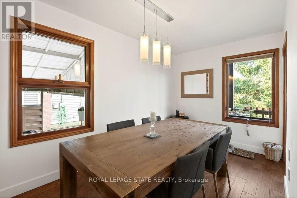 9 MORTON AVENUE Image 13