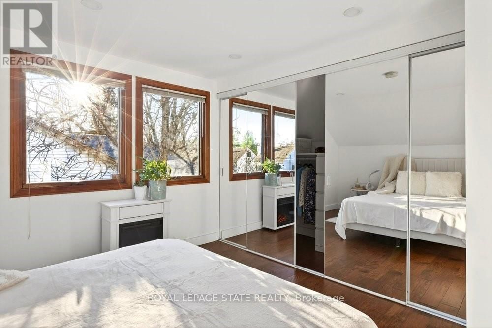 9 MORTON AVENUE Image 23