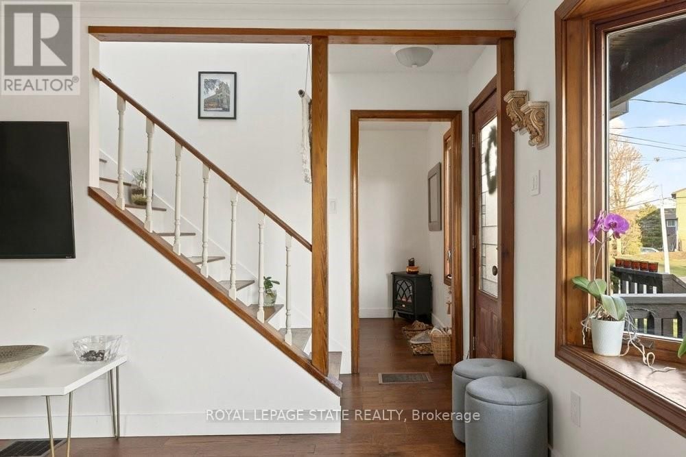 9 MORTON AVENUE Image 3