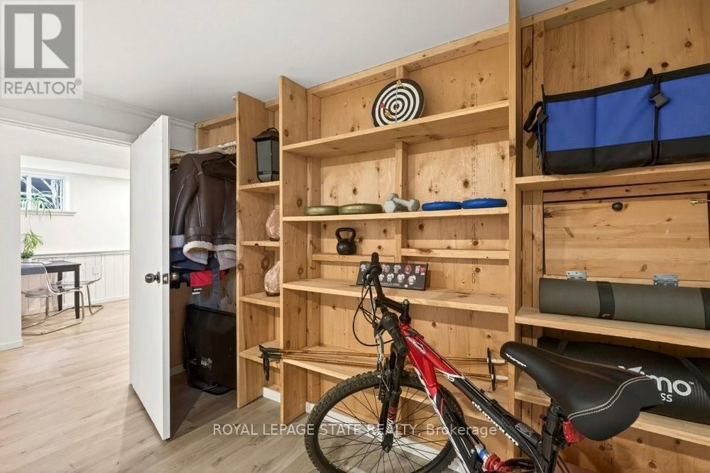 9 MORTON AVENUE Image 36